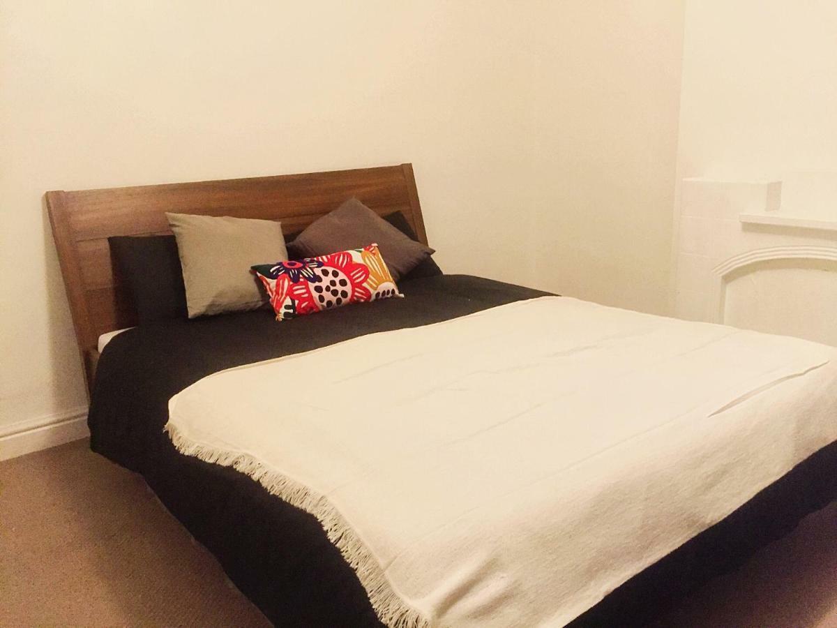 North London Cottage Екстер'єр фото